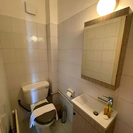 Apartment Comfort In - Aglantzia Rik By Platform 357